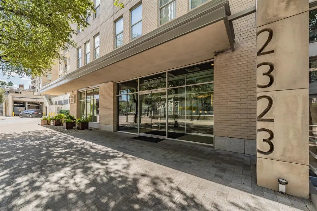 2323 N Houston Street, #310