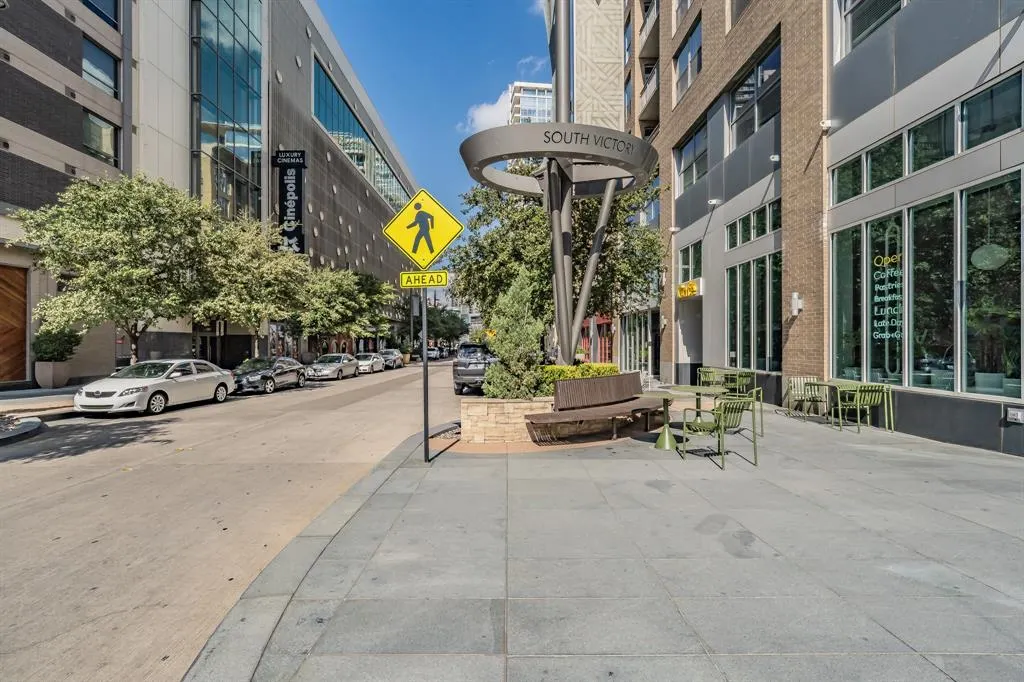 2323 N Houston Street, #310