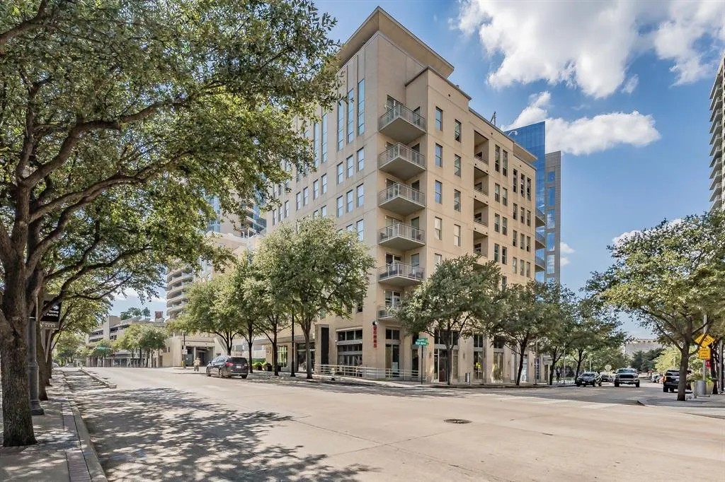 2323 N Houston Street, #310