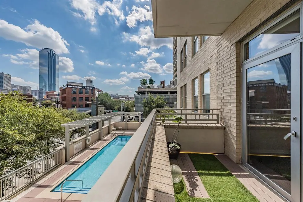 2323 N Houston Street, #310