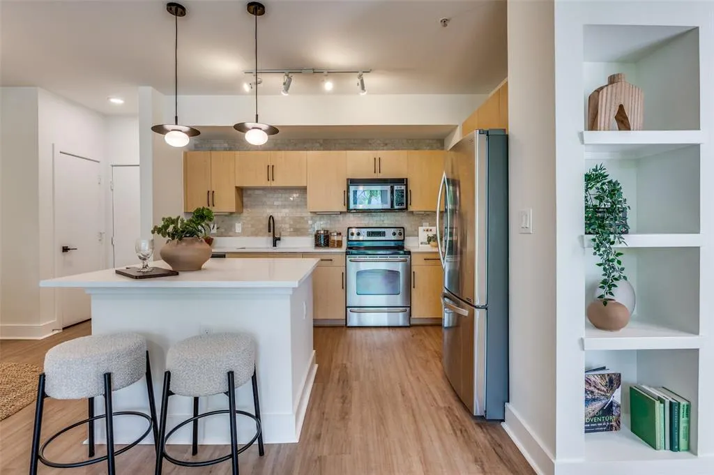 4605 Cedar Springs Road, #237