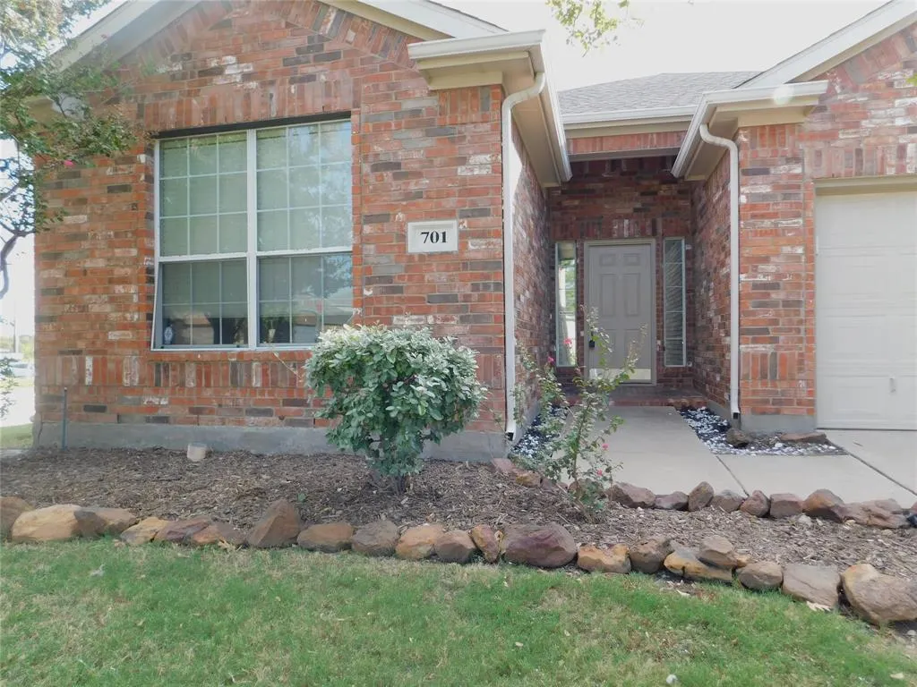 701 Lone Pine Drive