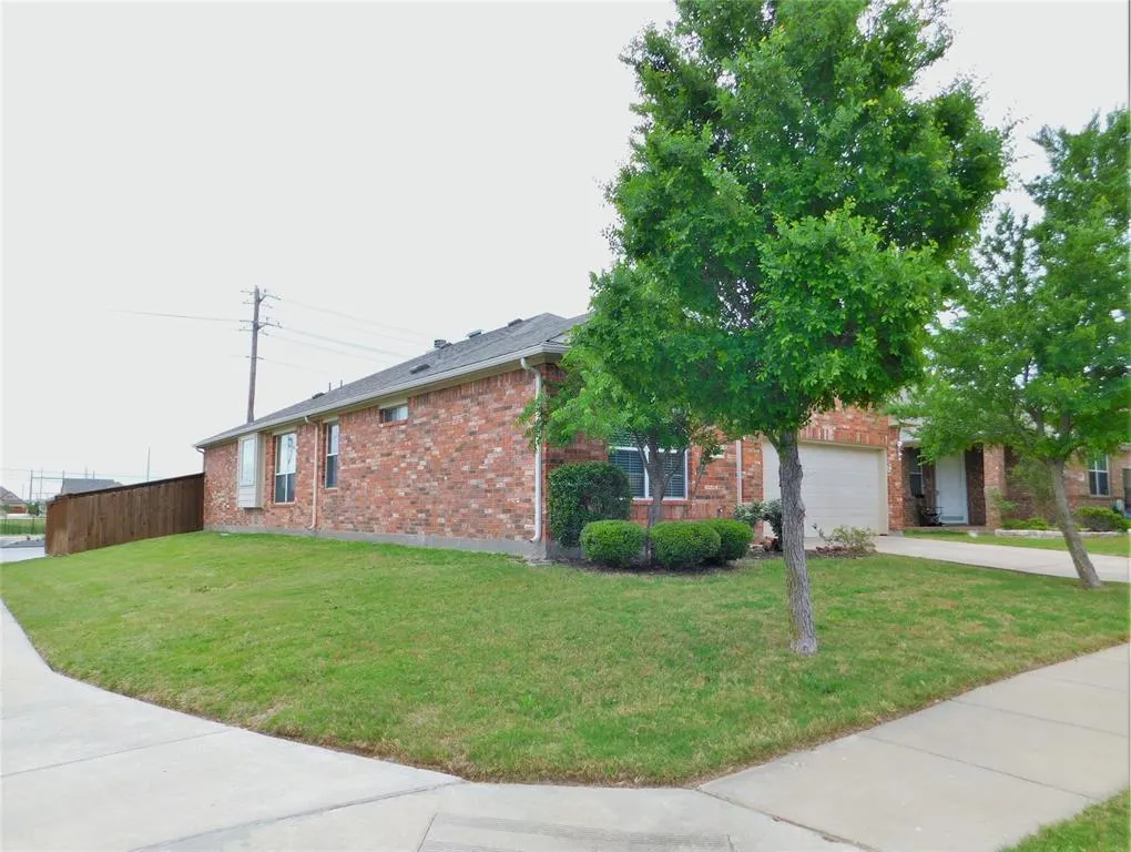 701 Lone Pine Drive