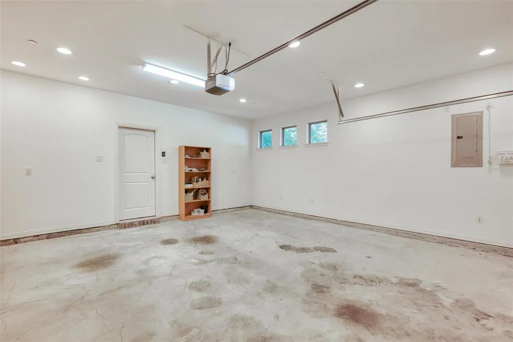 4101 Blackjack Oak Drive