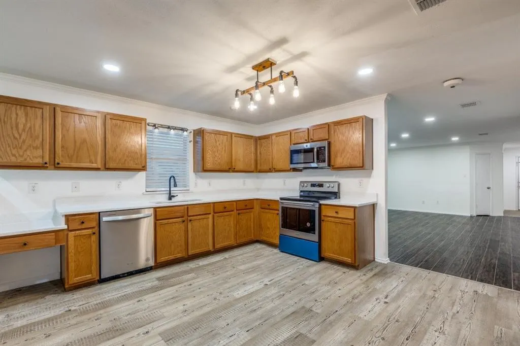 2705 Cedar Crest Drive