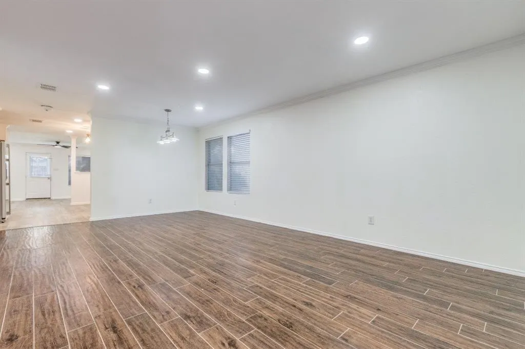 2705 Cedar Crest Drive