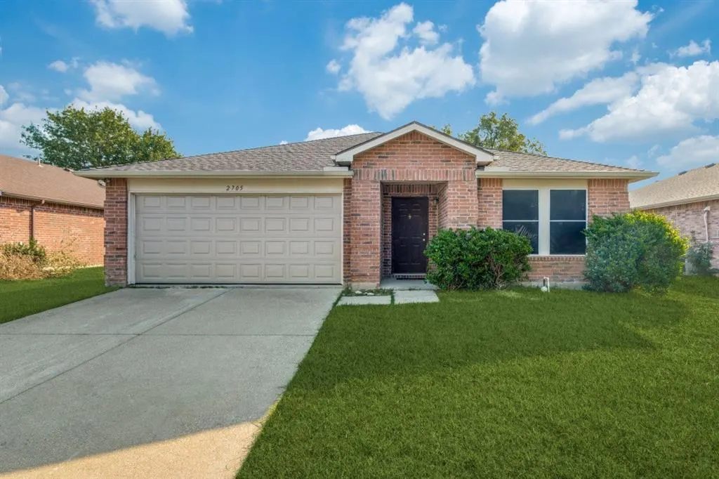 2705 Cedar Crest Drive