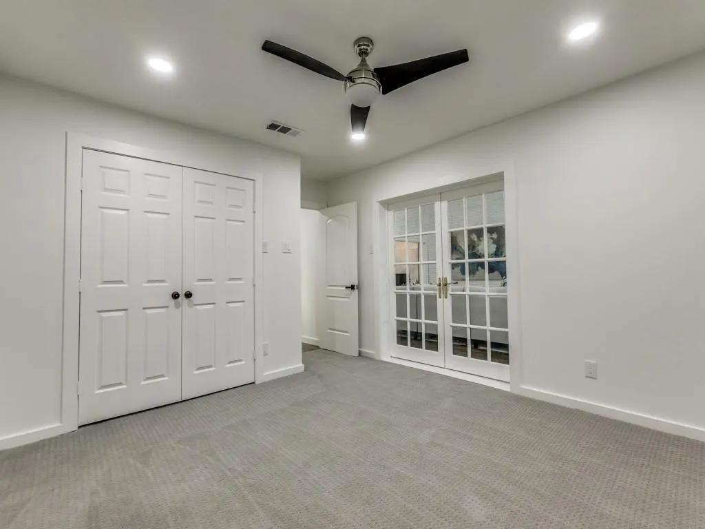 6826 Town Bluff Drive