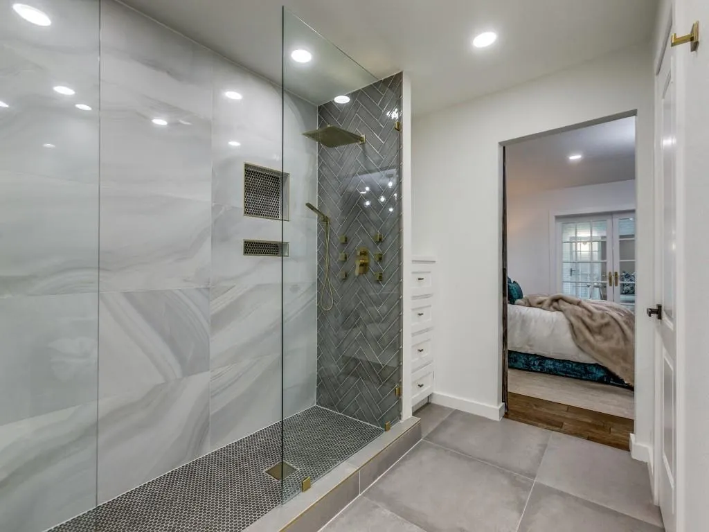6826 Town Bluff Drive