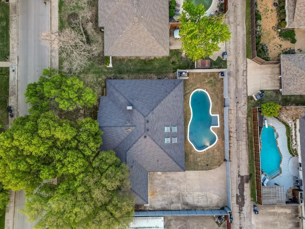 6826 Town Bluff Drive