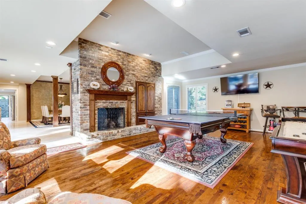 2204 Bridge View Lane