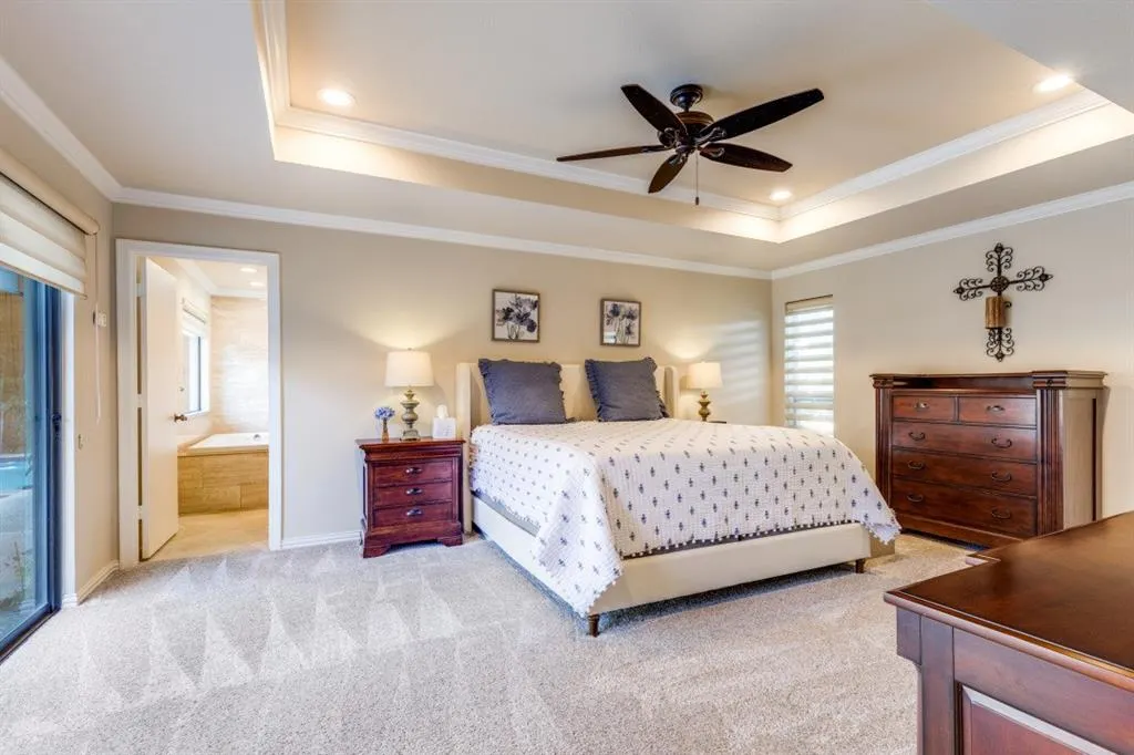 2204 Bridge View Lane