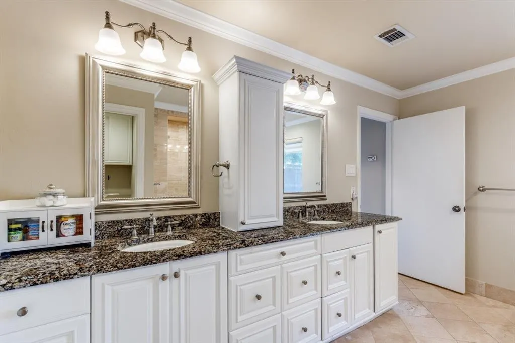 2204 Bridge View Lane