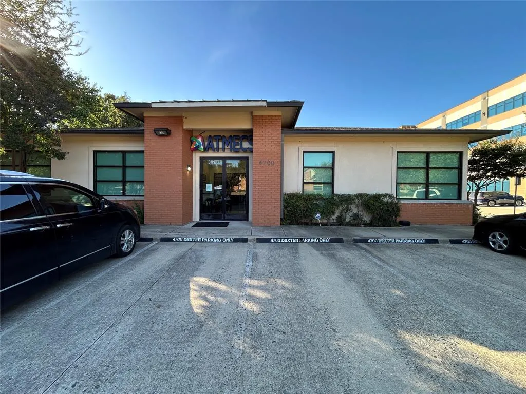 4700 Dexter Drive, #100