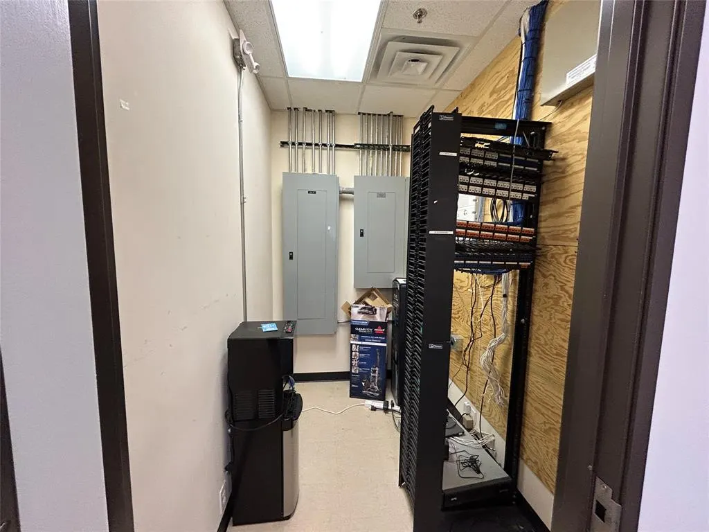 4700 Dexter Drive, #100