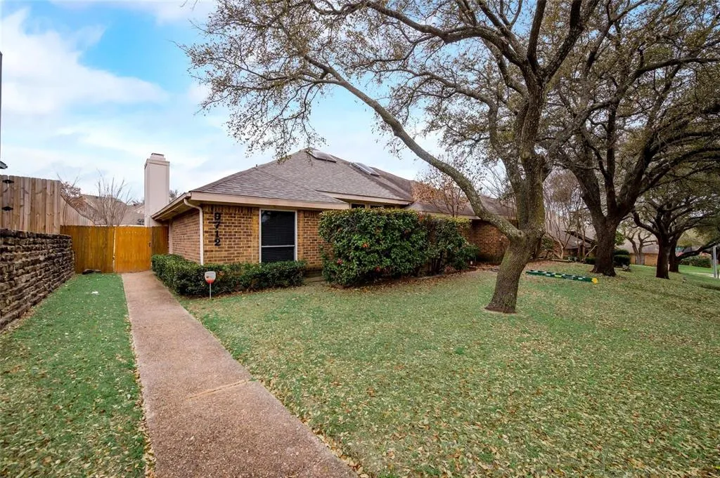 9712 Summerwood Circle