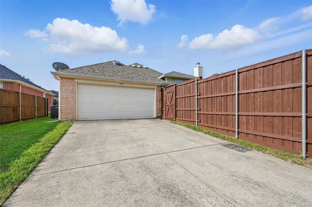 3609 Edwards Drive