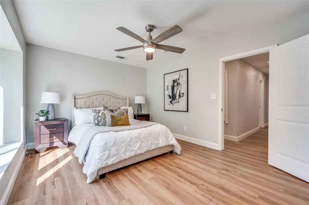 5414 Oak Trail