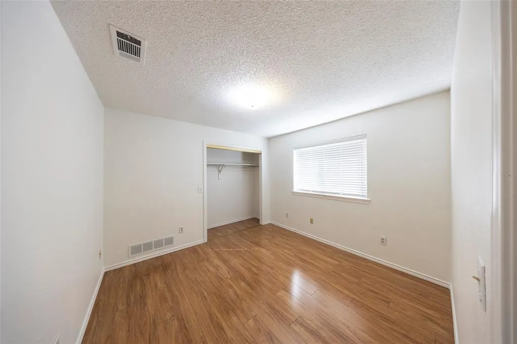 4457 Jenning Drive