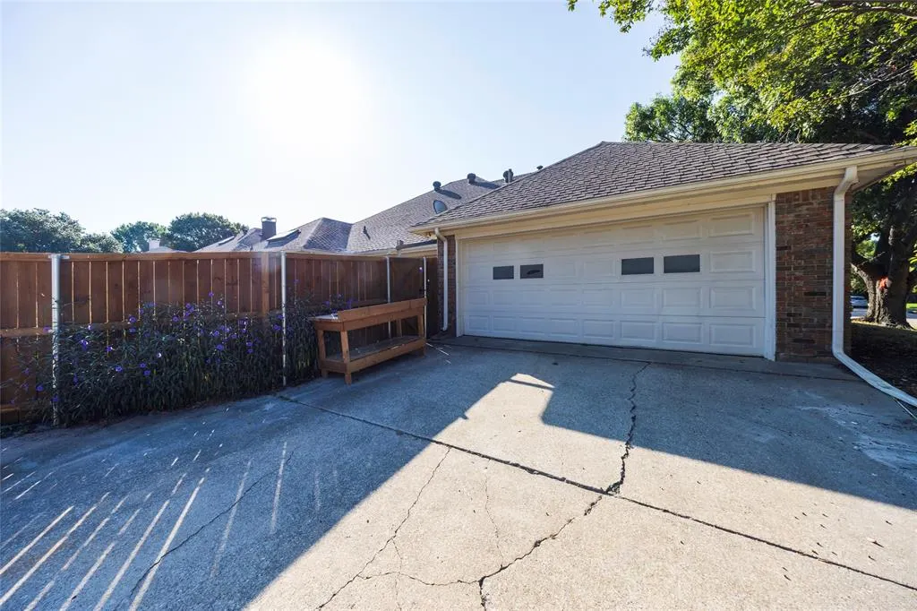 4457 Jenning Drive