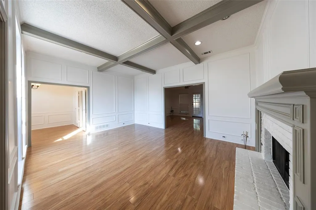 4457 Jenning Drive