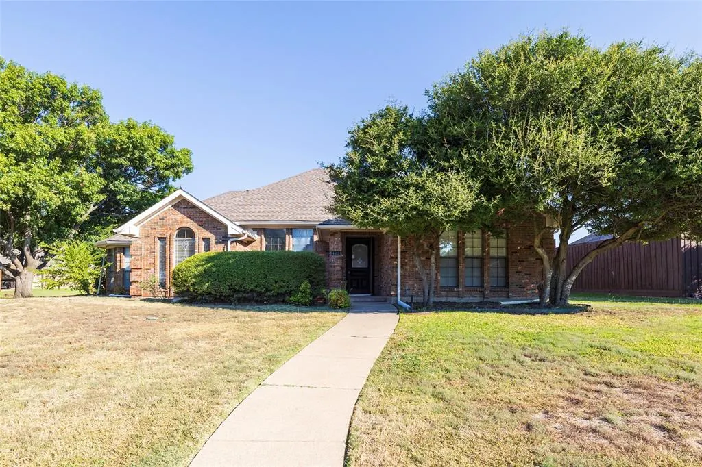 4457 Jenning Drive