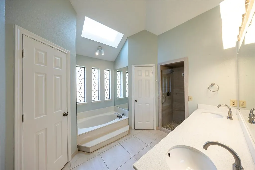 4457 Jenning Drive