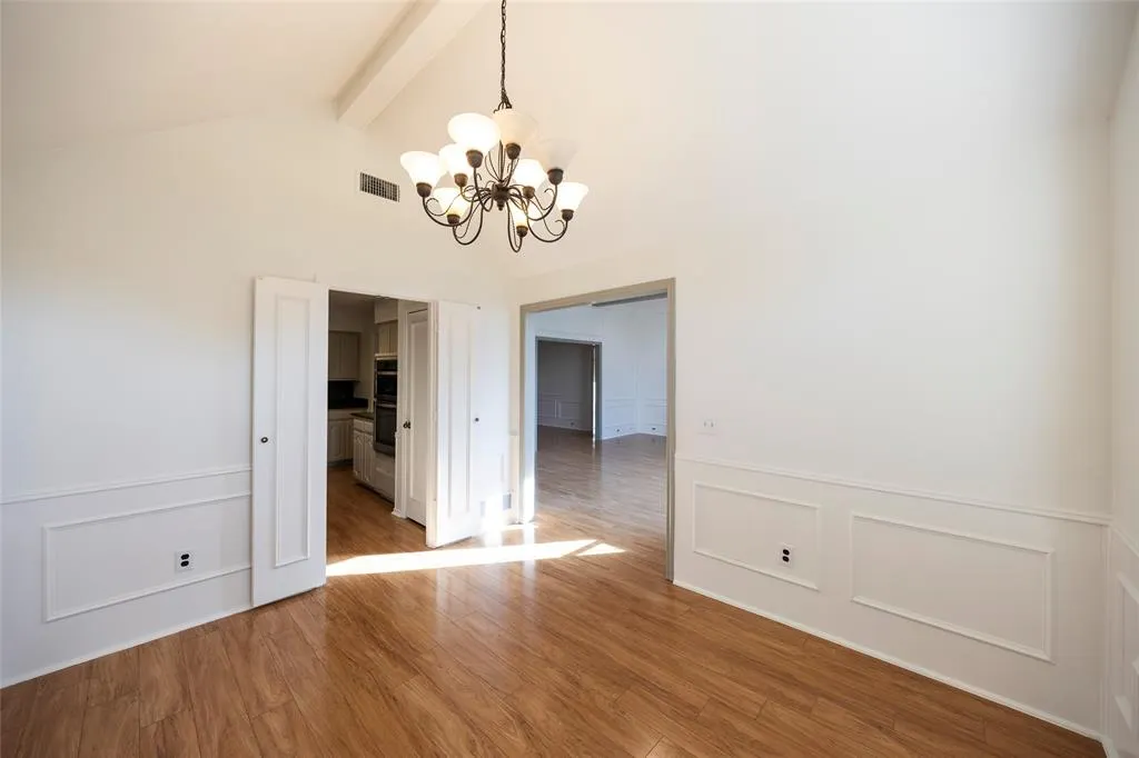 4457 Jenning Drive