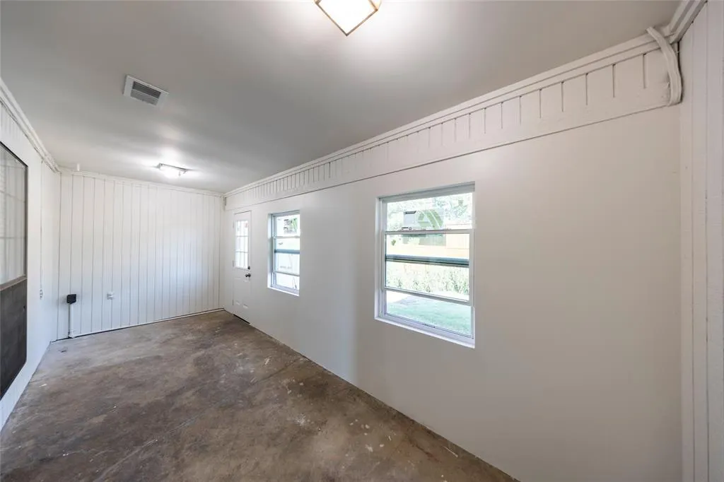 4457 Jenning Drive