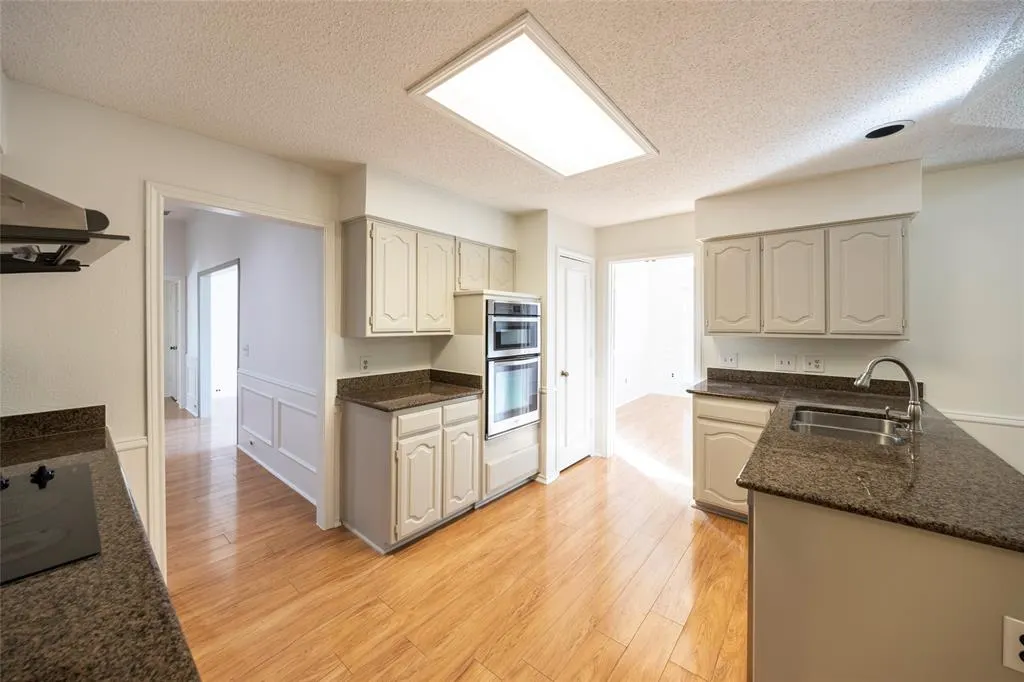 4457 Jenning Drive