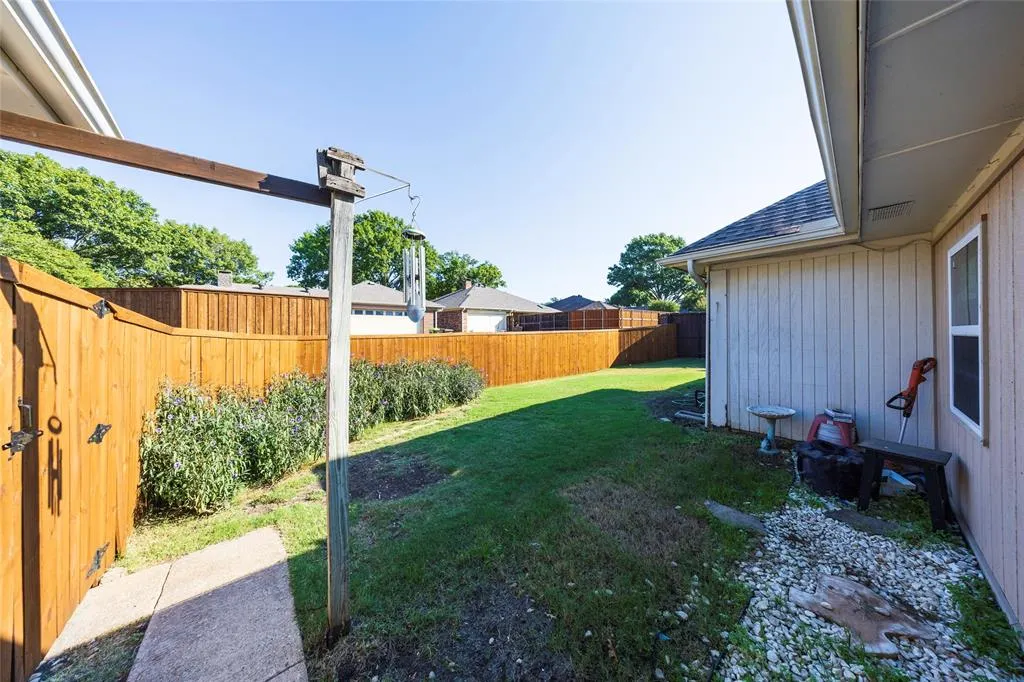 4457 Jenning Drive