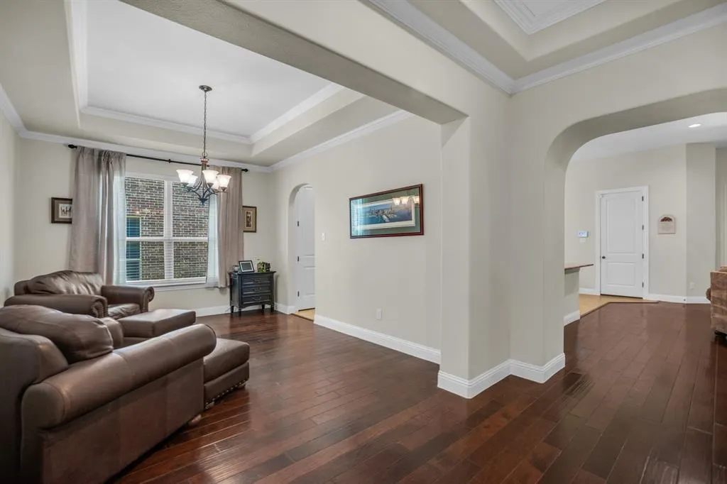 12837 Sherbrooke Drive
