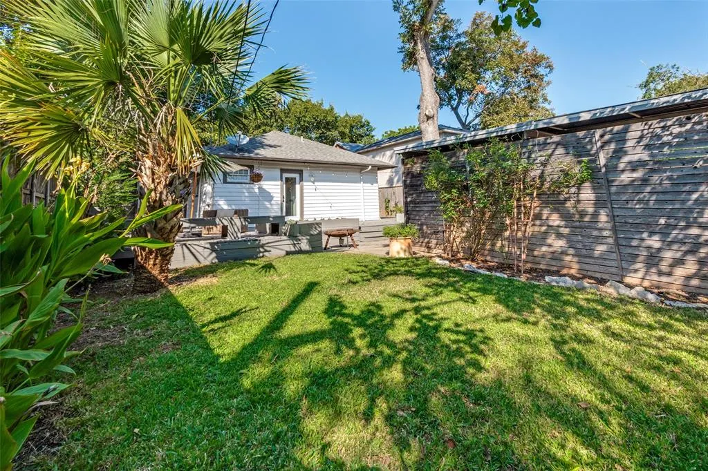 6254 Goliad Avenue
