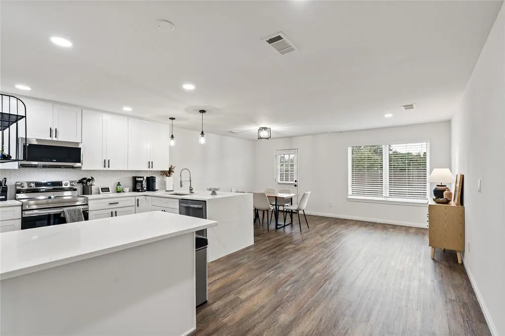3204 Blenheim Court