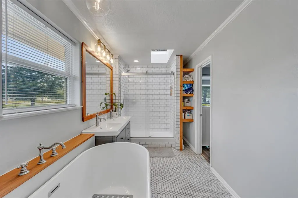 7354 Sterling Drive