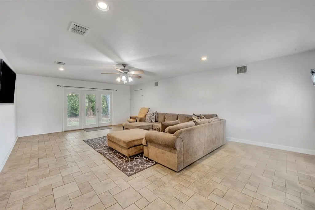 7354 Sterling Drive