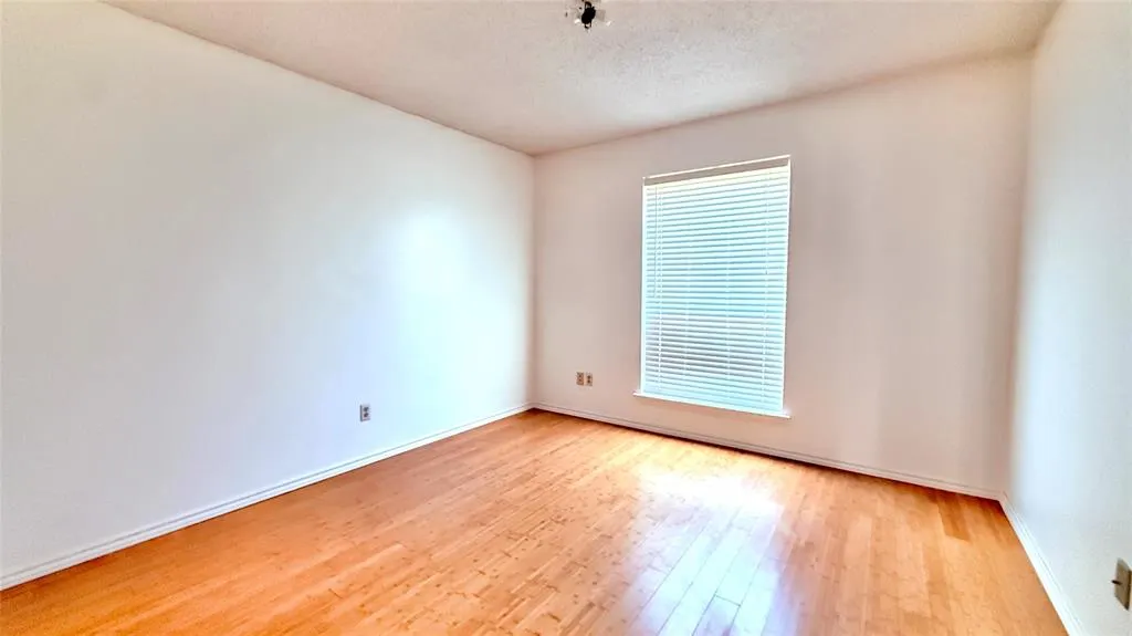 4020 Mcclary Drive