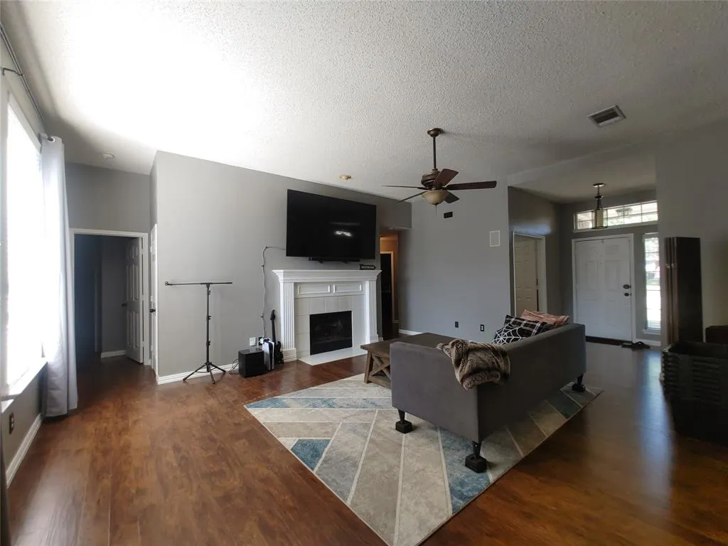 1010 Mark Twain Drive