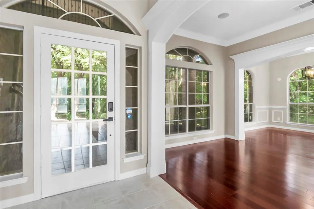 504 Broad Leaf Lane