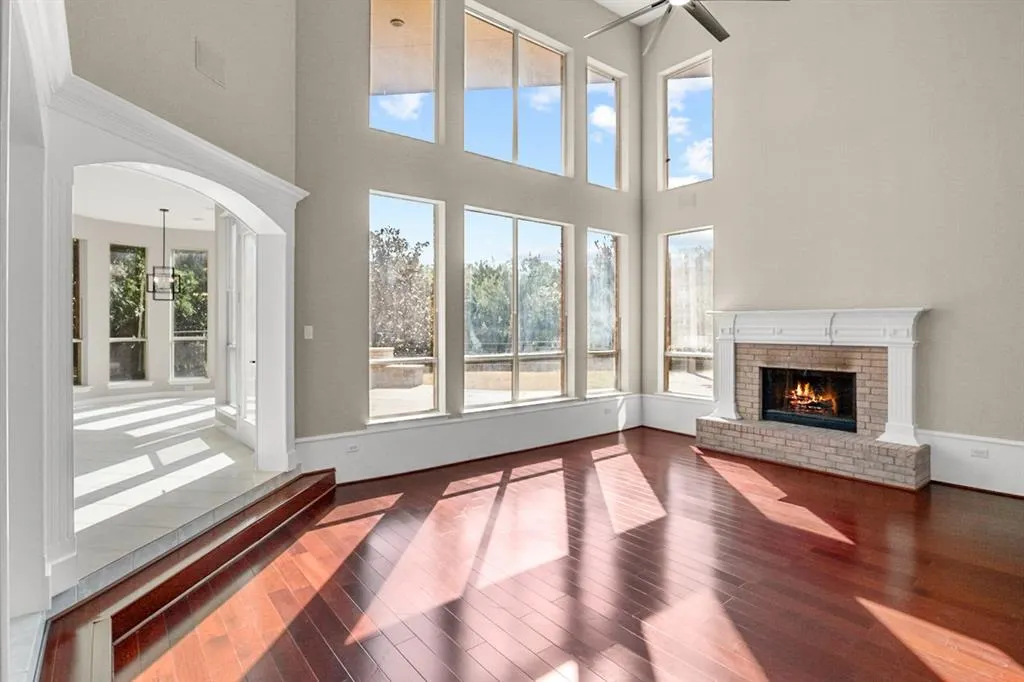504 Broad Leaf Lane