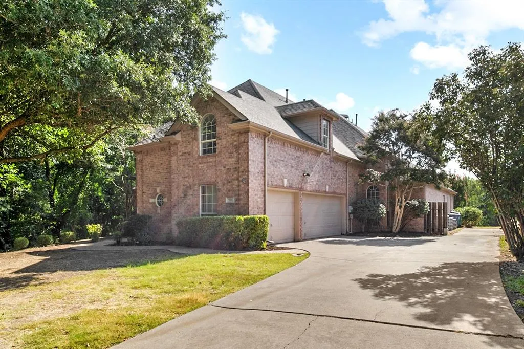 504 Broad Leaf Lane