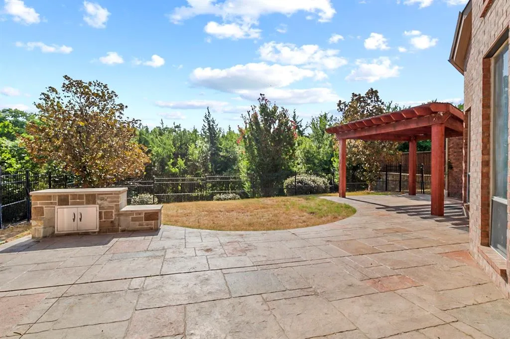 504 Broad Leaf Lane