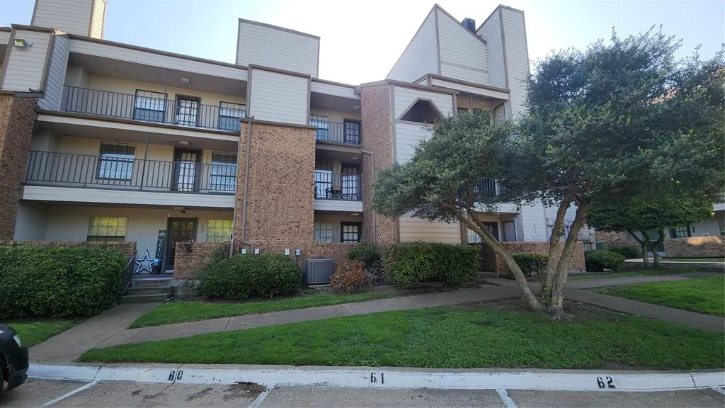 6108 Abrams Road, #627