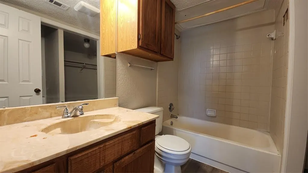6108 Abrams Road, #627