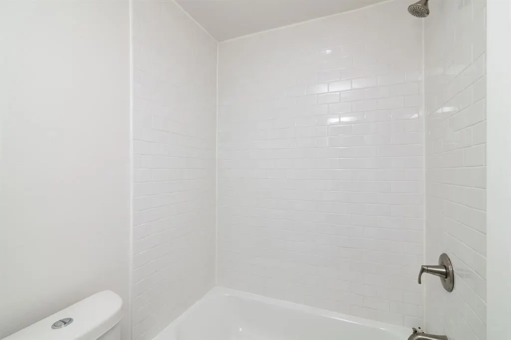 2722 Throckmorton st Street, #310