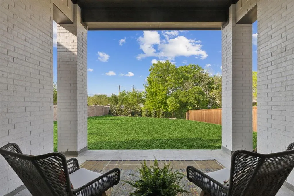 6252 Rocca Valle Drive