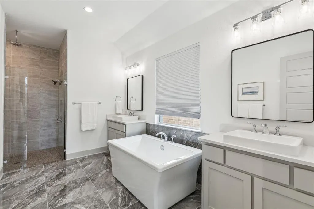 6252 Rocca Valle Drive
