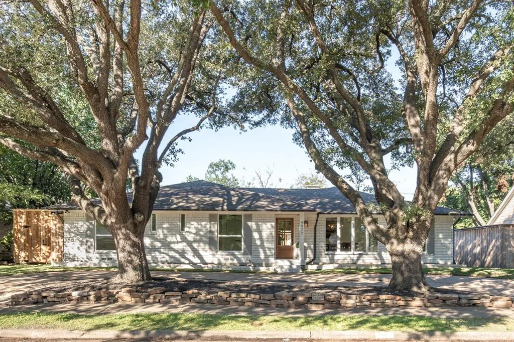 4927 Creighton Drive