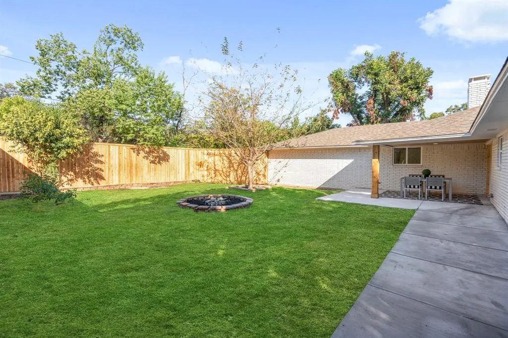 4927 Creighton Drive