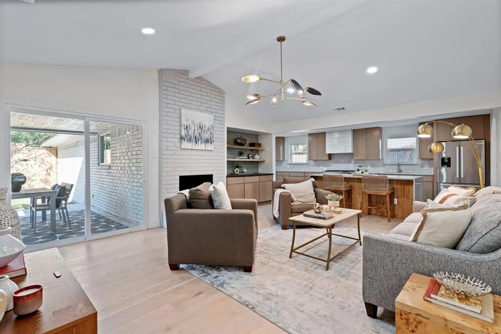 4927 Creighton Drive